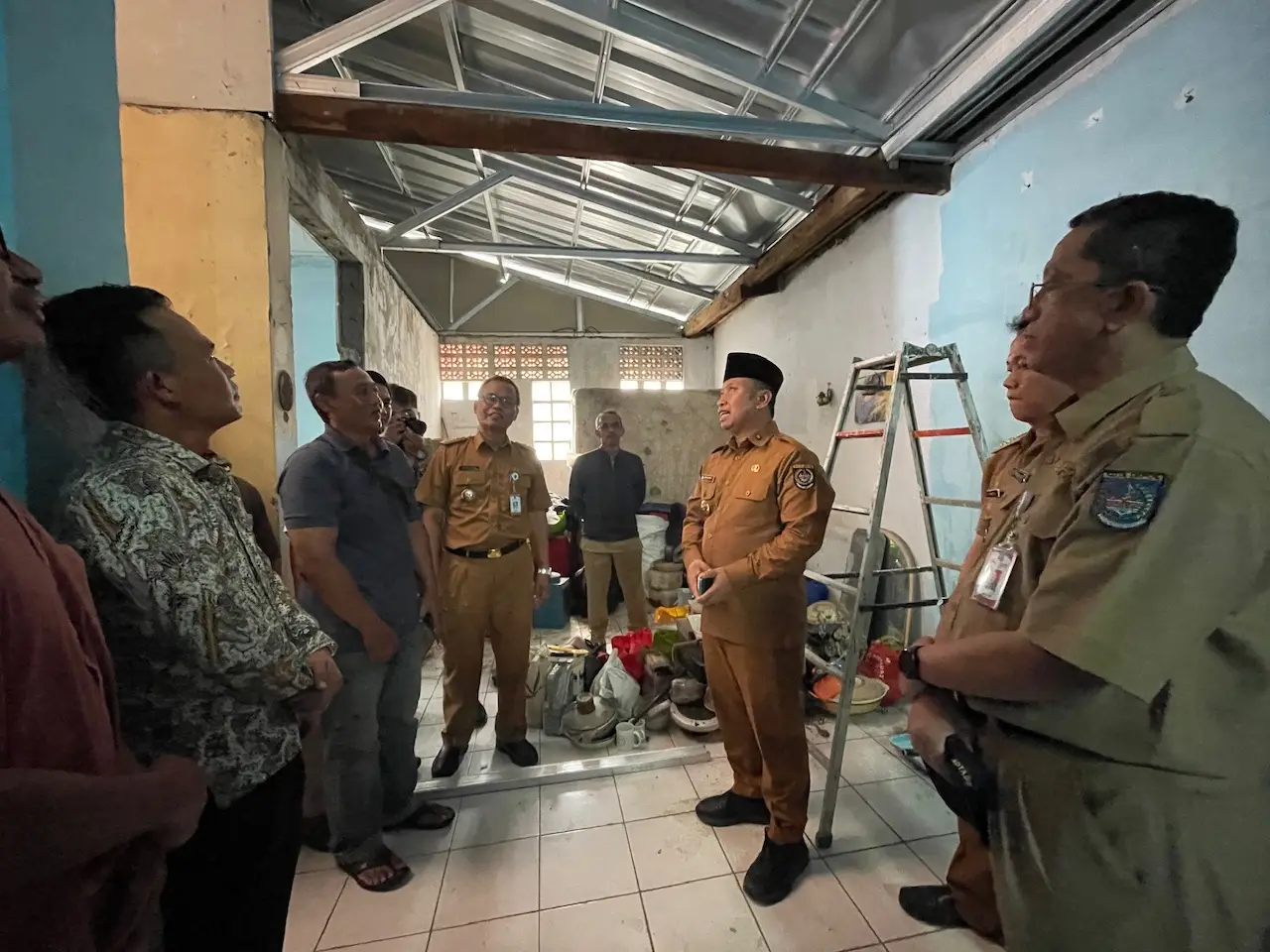 Wali Kota Depok Tinjau Perbaikan RTLH di RW 09 Sukatani