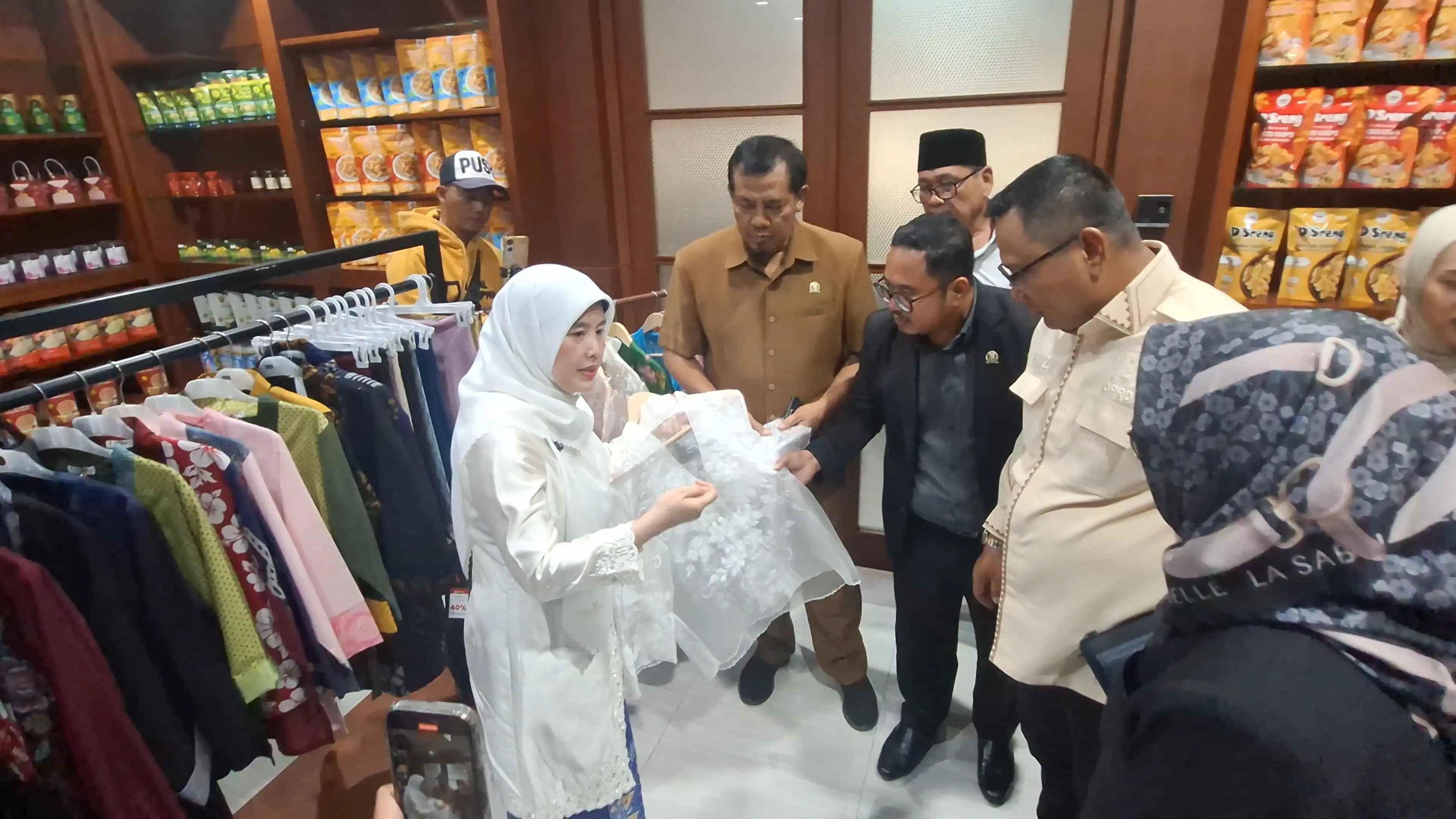 Ingin Penjualan Meningkat? Ayo Pelaku UMKM Kurasi Produkmu di Dekranasda Depok