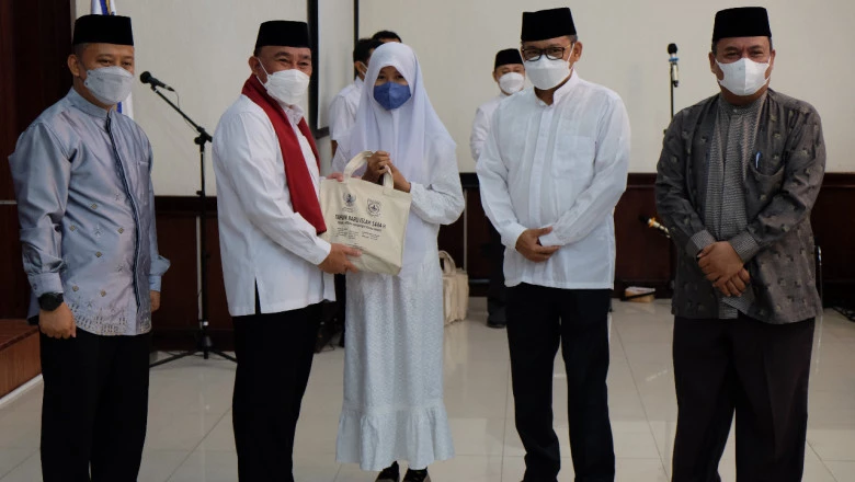Pemkot dan Baznas Depok Salurkan Bantuan ke 1.070 Anak Yatim dan Duafa