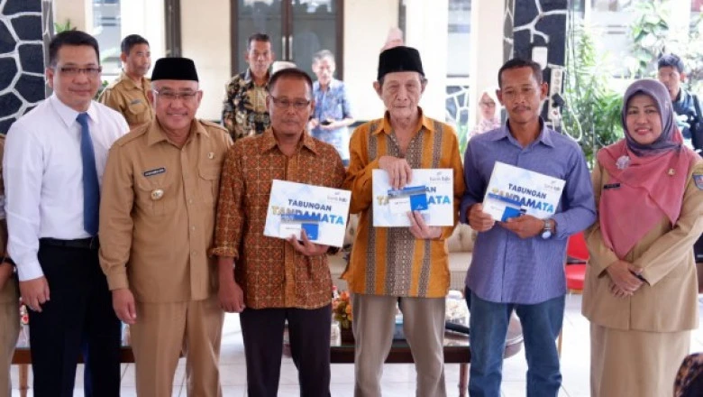 Penyerahan Dana Bansos RTLH Kecamatan Pancoran Mas Tahun 2019