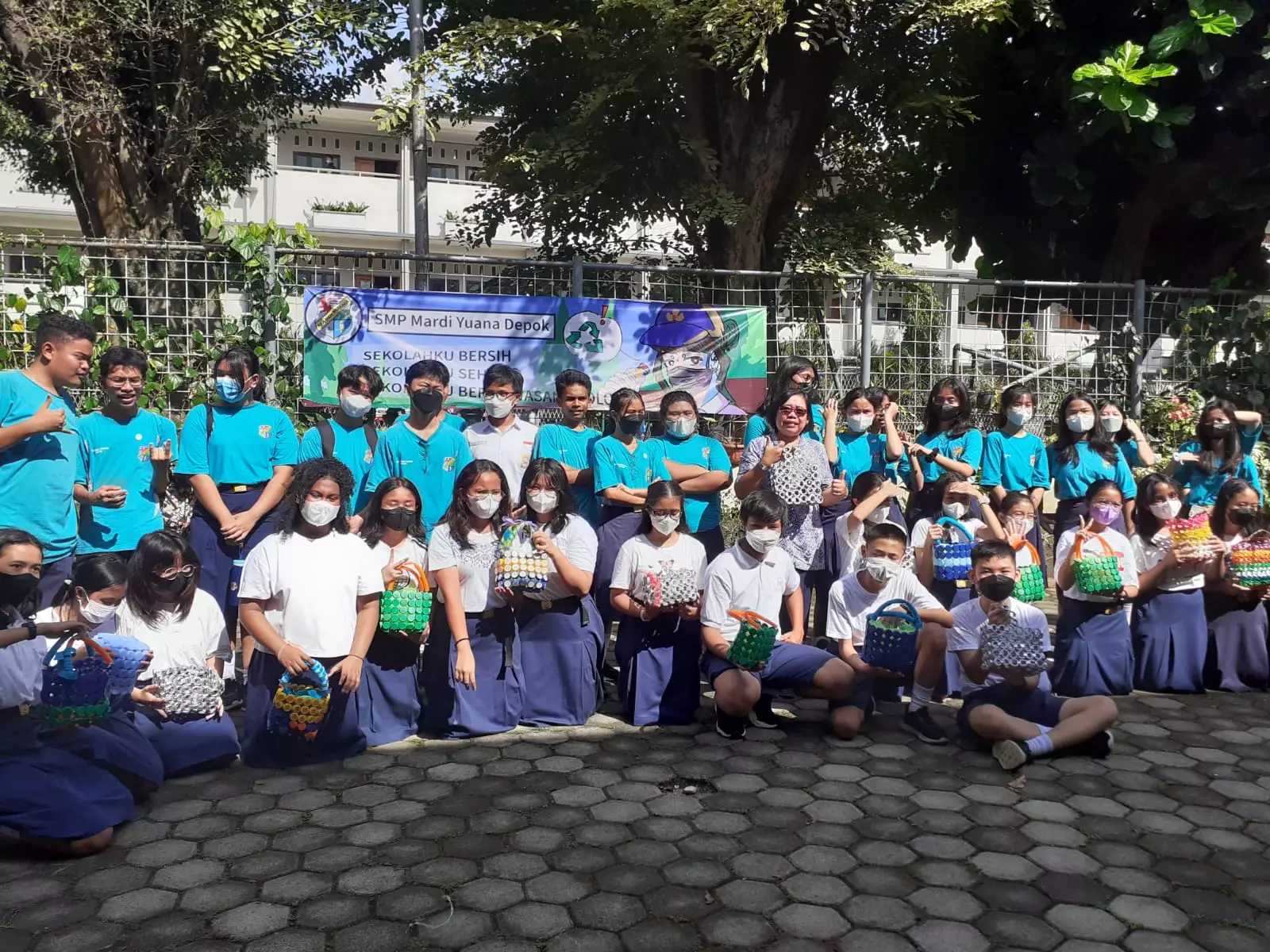 Ratusan Pelajar SMP Mardi Yuana Depok Ubah Limbah Jadi Tas Cantik