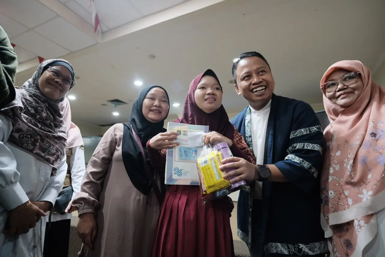 Lewat Program Depok Peduli Inklusi, Disdukcapil Beri Pelayanan Kependudukan Bagi Warga Disabilitas