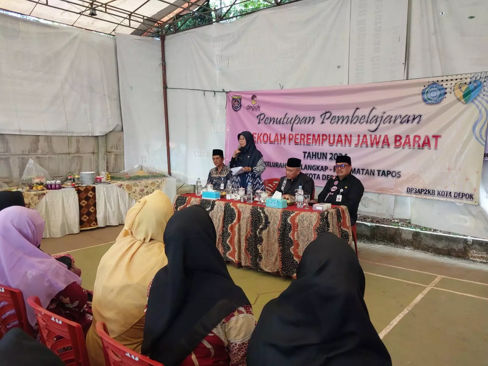 Perempuan di Kelurahan Cilangkap Dilatih Kemandirian di Sekolah Perempuan Jabar