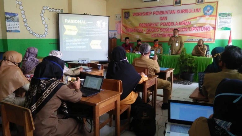 Disdik Minta Guru di Depok Taati Aturan Jam Sekolah selama PJJ