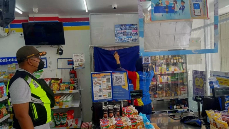 Satpol PP Awasi Penjual Rokok di Pancoran Mas