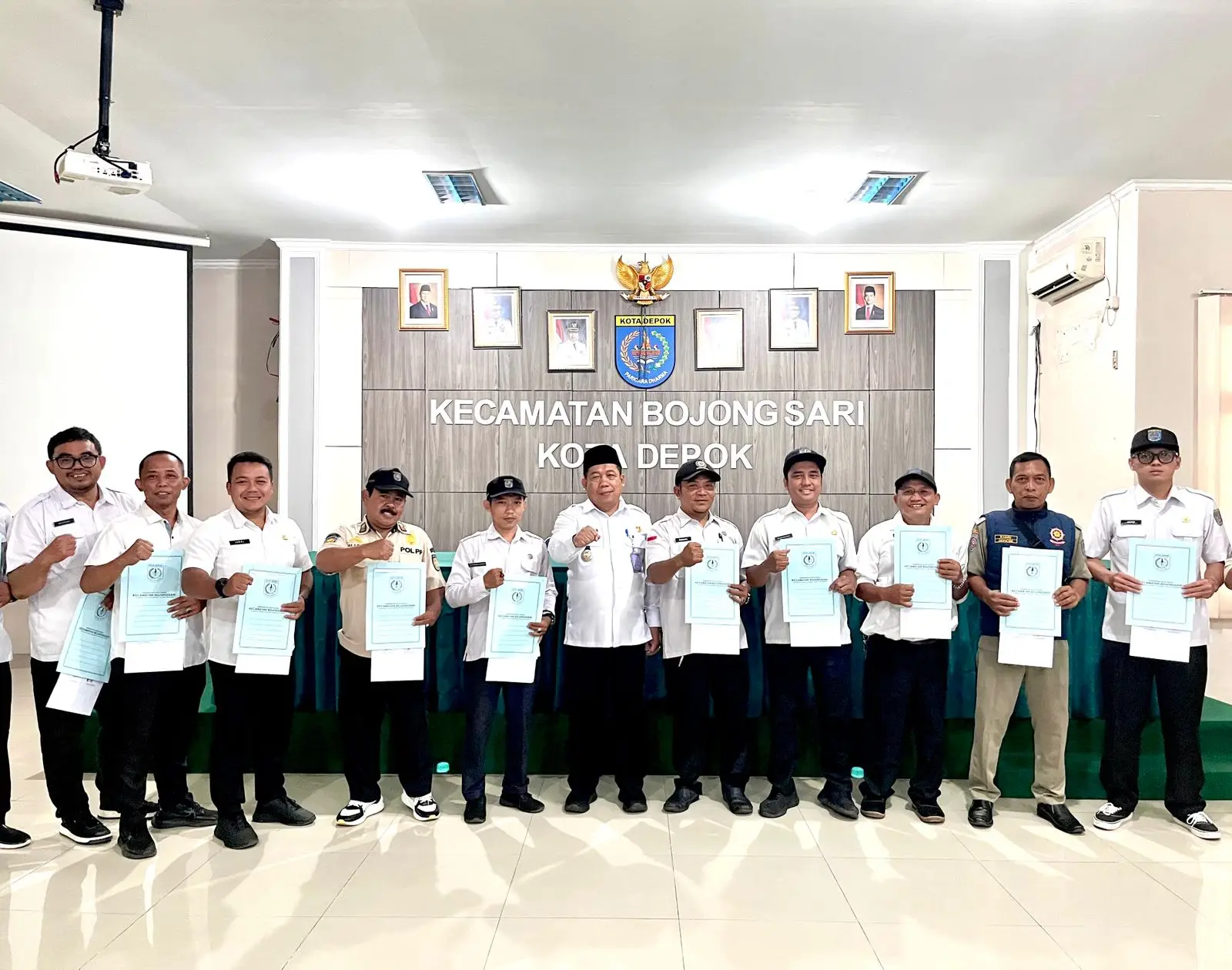 PPPK Paruh Waktu Bojongsari Dapat Arahan Langsung dari Camat