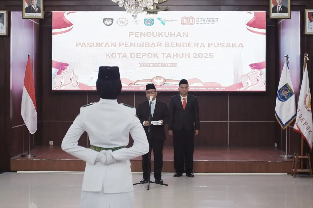 Jelang Upacara HUT ke-80 RI, Wali Kota Depok Kukuhkan 42 Anggota Paskibraka