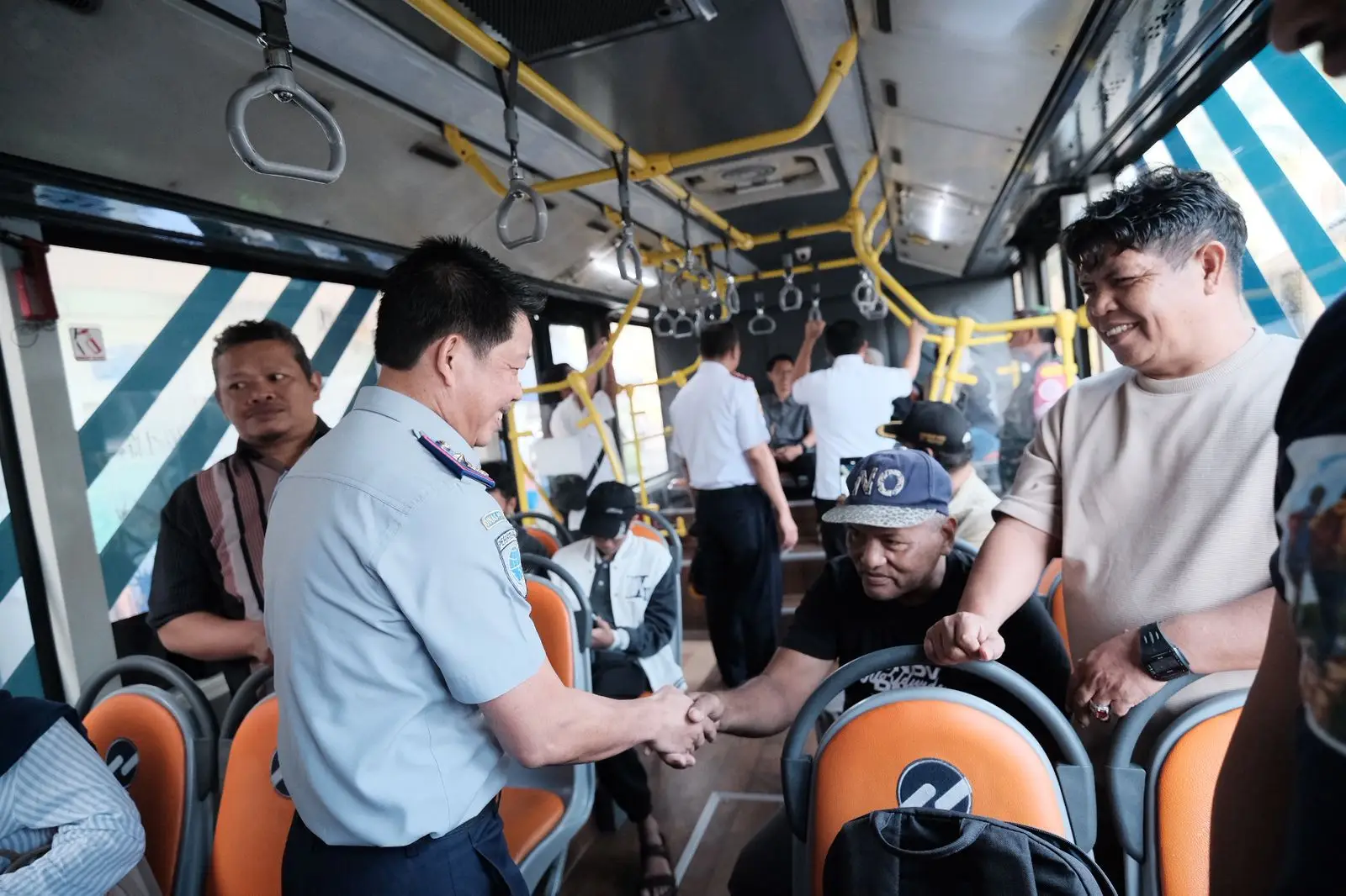 Jadi Teladan, ASN Pemkot Depok Diajak Naik Transportasi Umum