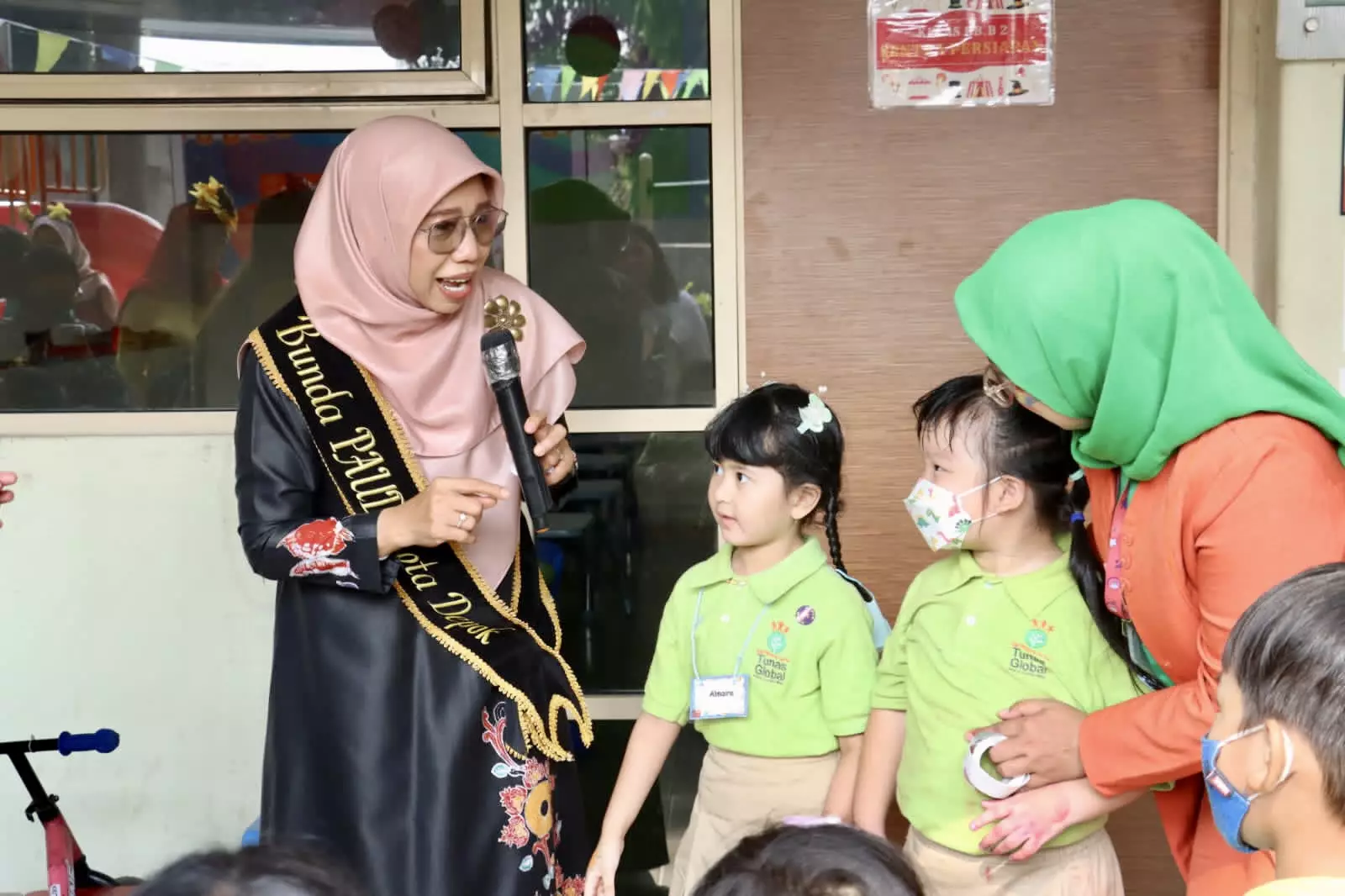 Bunda Elly Tinjau Hari Pertama Pelaksanaan MPLS di Kota Depok