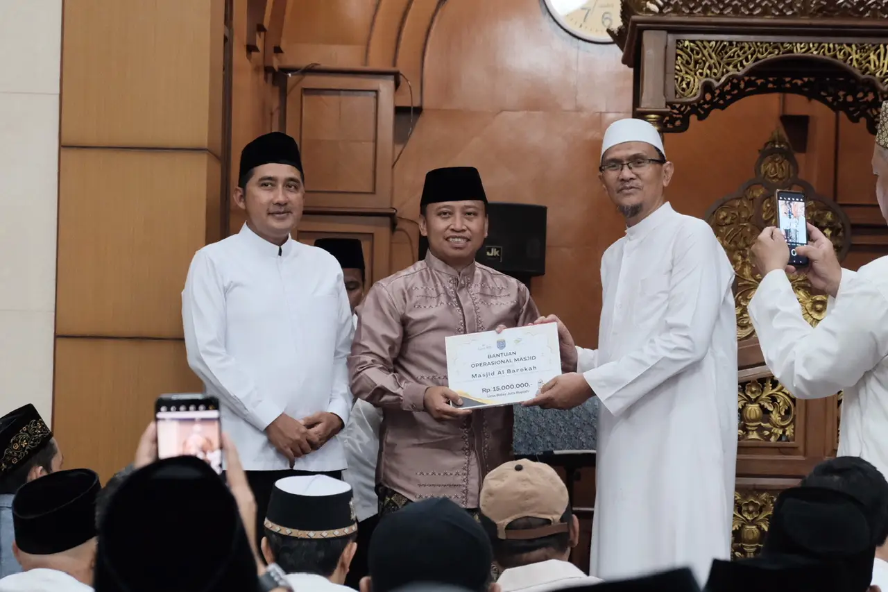 Gelar Tarling di Kecamatan Panmas, Pemkot Depok Beri Bantuan ke DKM Al-Barokah