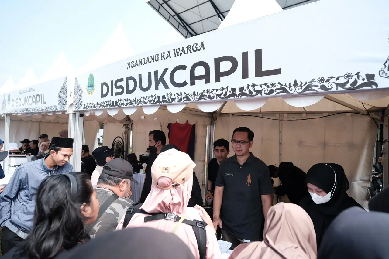 Layanan Disdukcapil Diserbu Pengunjung di Abdi Nagri Nganjang Ka Warga