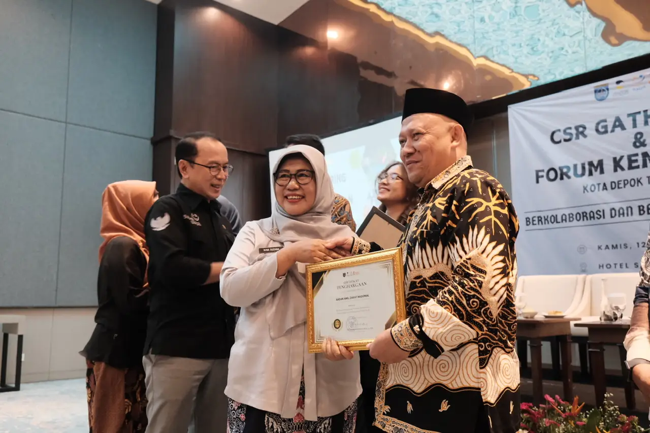 Pemkot Serahkan Penghargaan ke Perusahaan dan Lembaga ZISWAF di Kota Depok