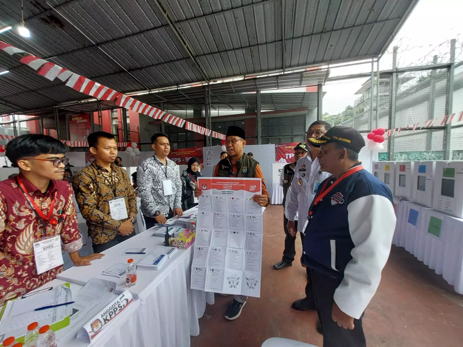 Tinjau TPS Khusus Rutan Depok, Wakil Wali Kota: Pemungutan Suara Berjalan Tertib