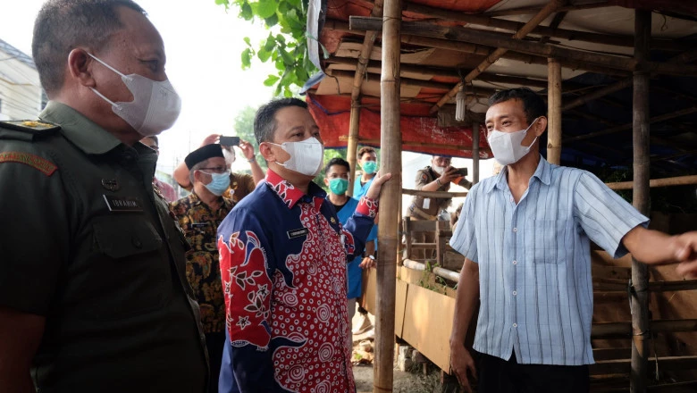 Sekda Depok Kunjungi Lapak Penjualan Hewan Kurban di Jalan Raya Tapos