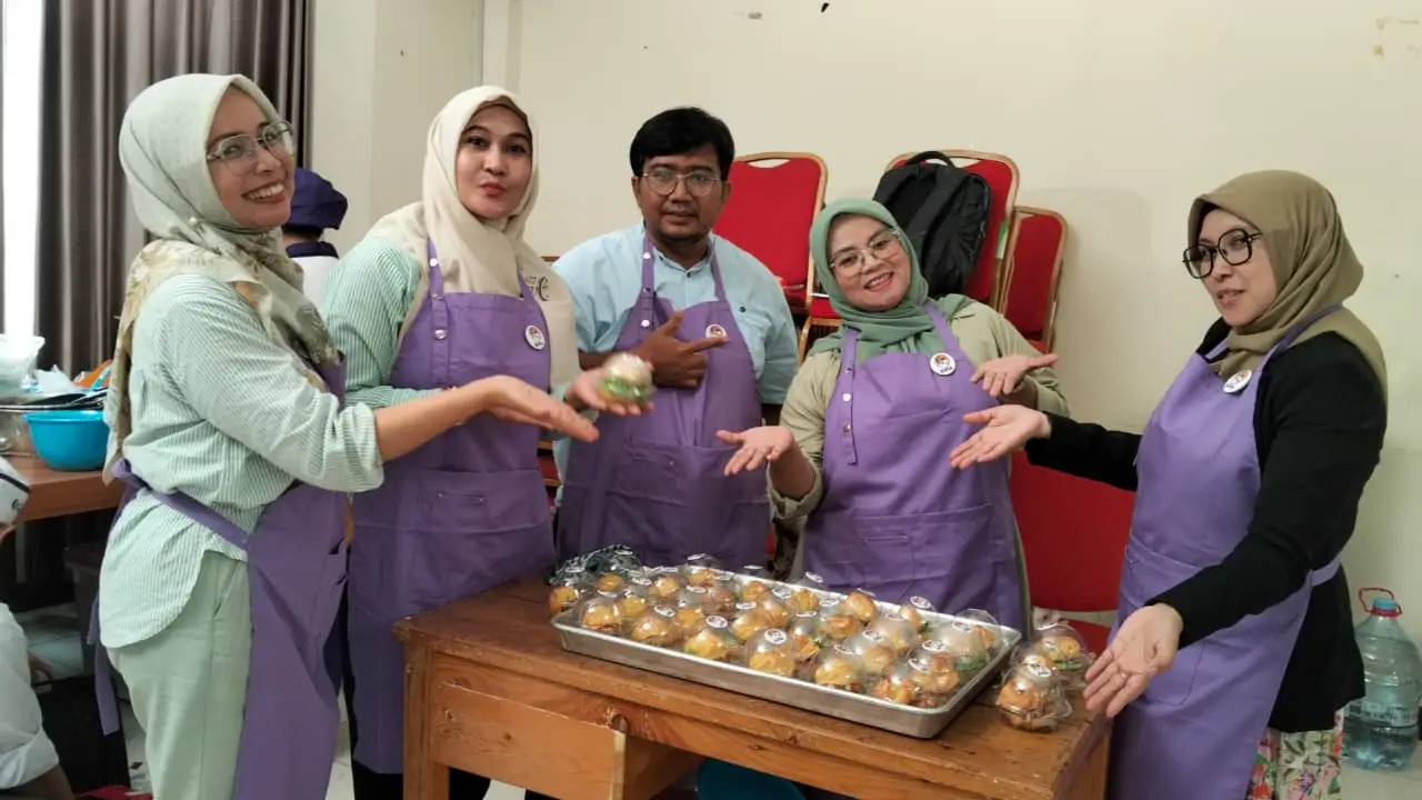 UMKM MAPAN Dilatih Bikin Olahan Bahan Lokal Choux Paste Patty Lele