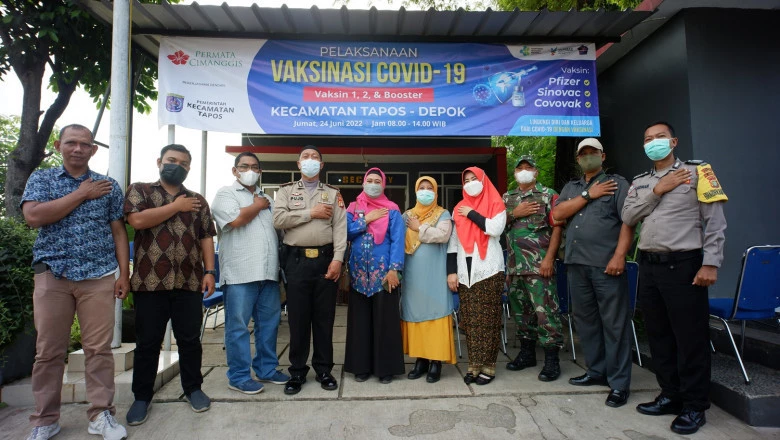 Kecamatan Tapos Gelar Vaksinasi Massal di Kelurahan Cimpaeun