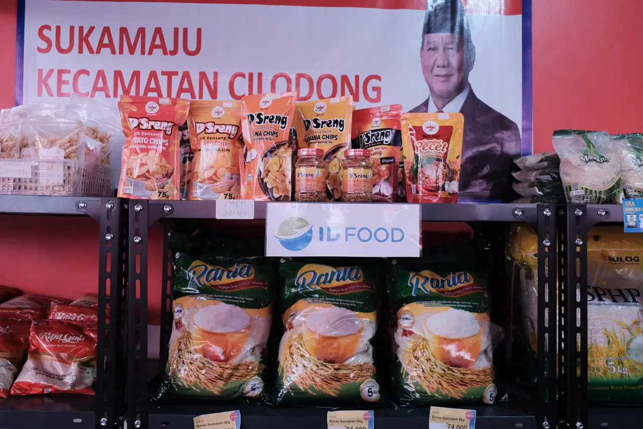 Mengunjungi Koperasi Kelurahan Merah Putih di Sukamaju, Sediakan Apa Saja?