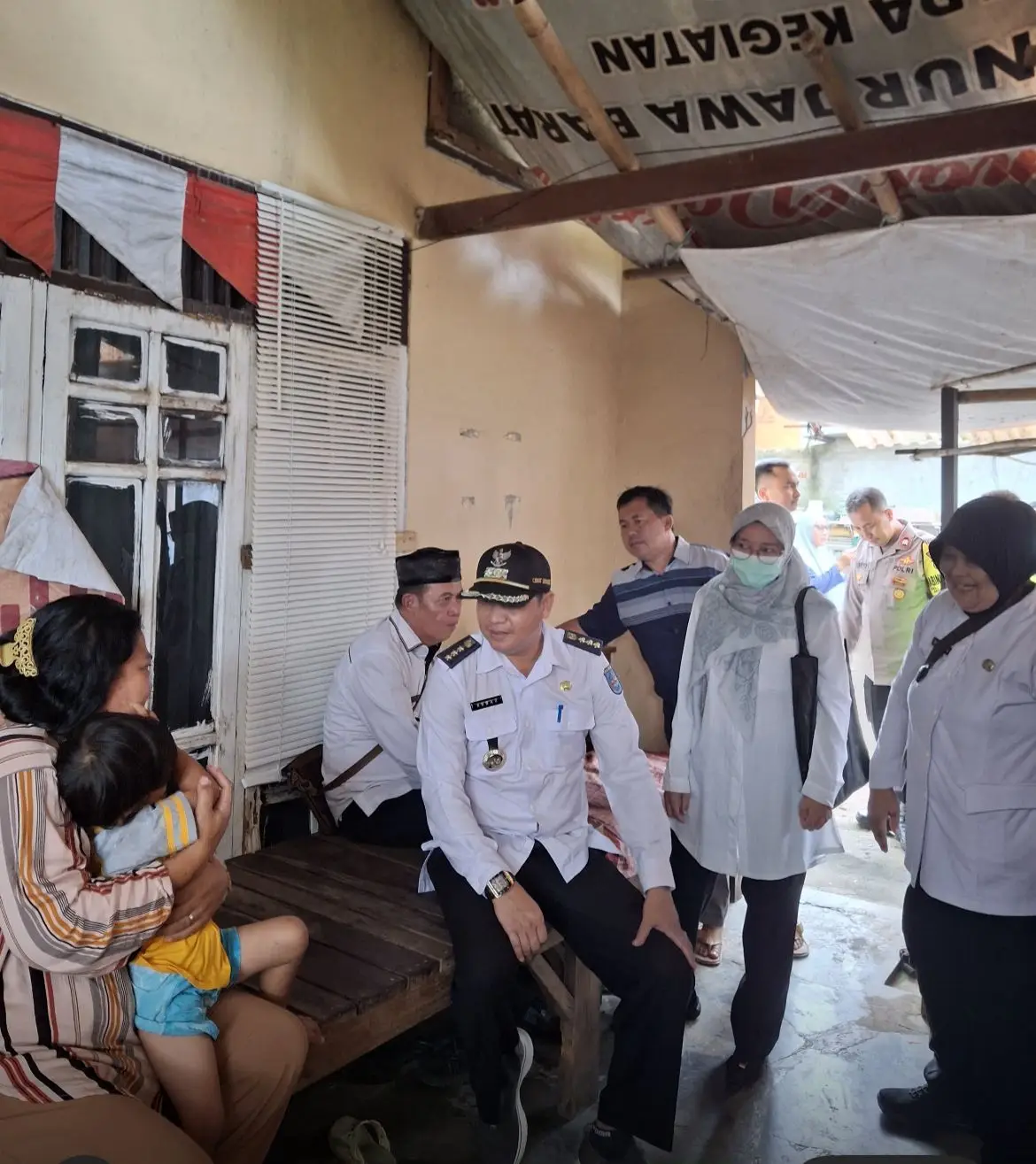 Program Ranting Perdana Dilakukan Camat Anwar di Kelurahan Sawangan