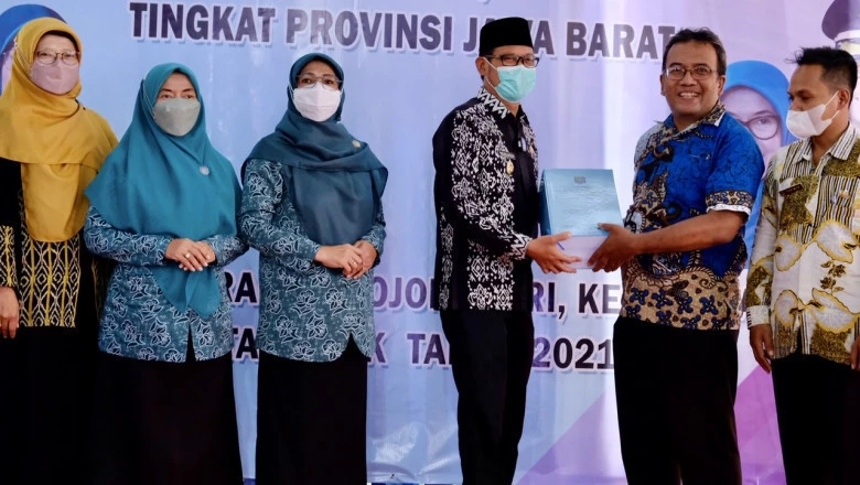 Penilaian Evaluasi Akhir Program P2WKSS di RW 01 dan 02 Kelurahan Bojongsari