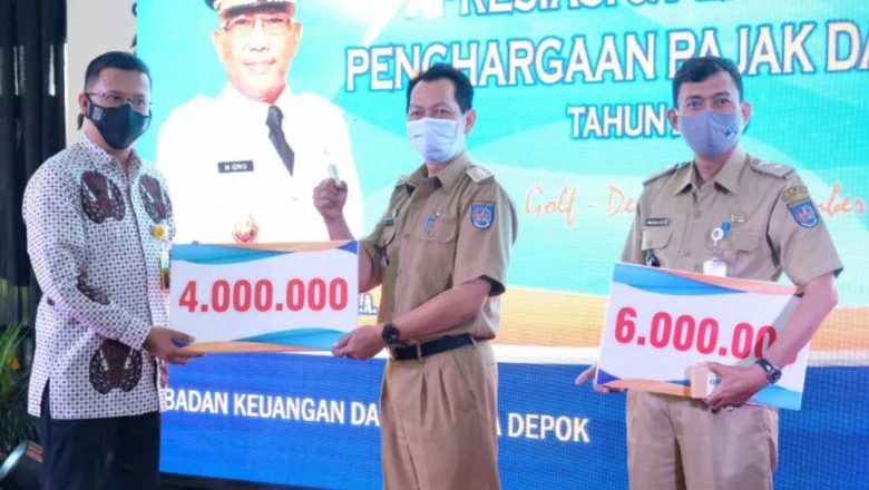 BKD Kota Depok Berikan Penghargaan Kecamatan dan Kelurahan Terbaik