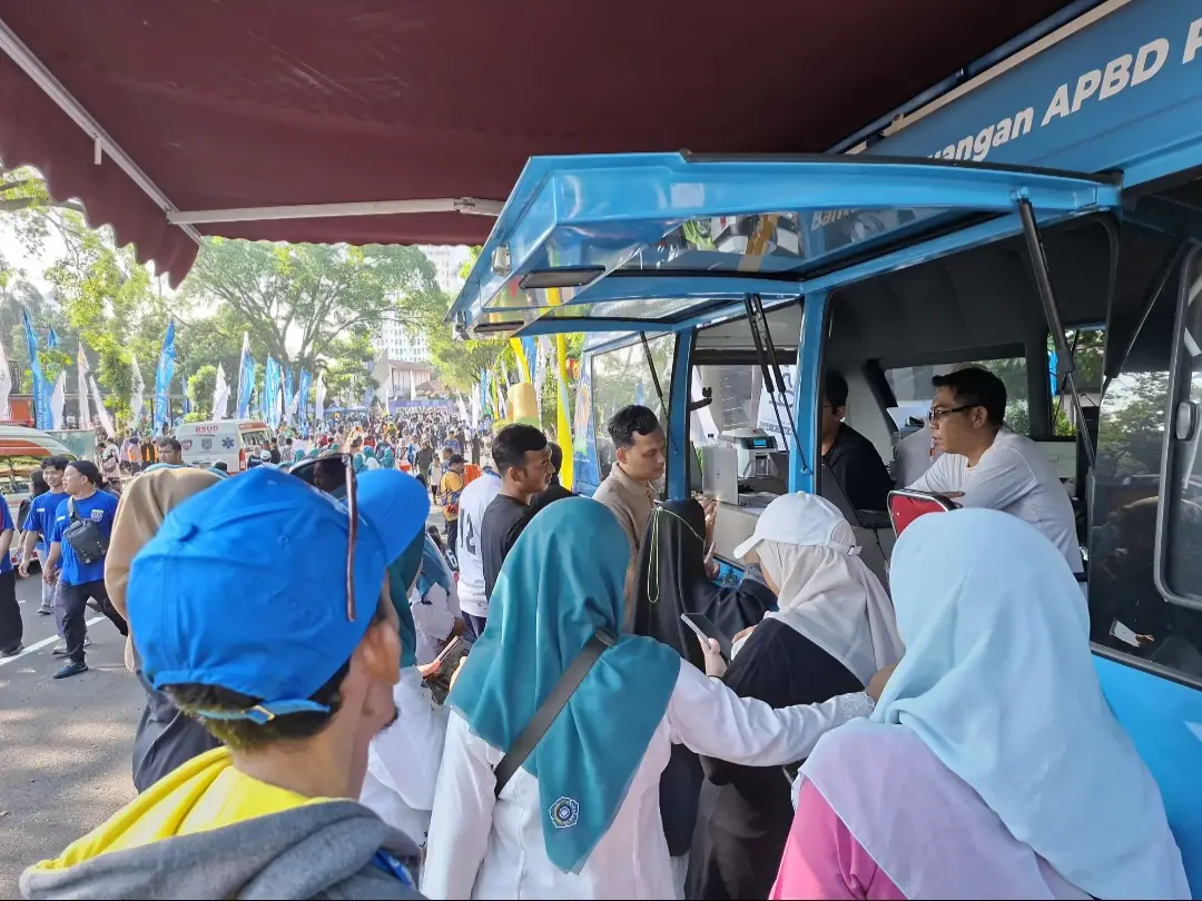 Pelayanan Disdukcapil Dipadati Warga di HUT ke-27 Kota Depok