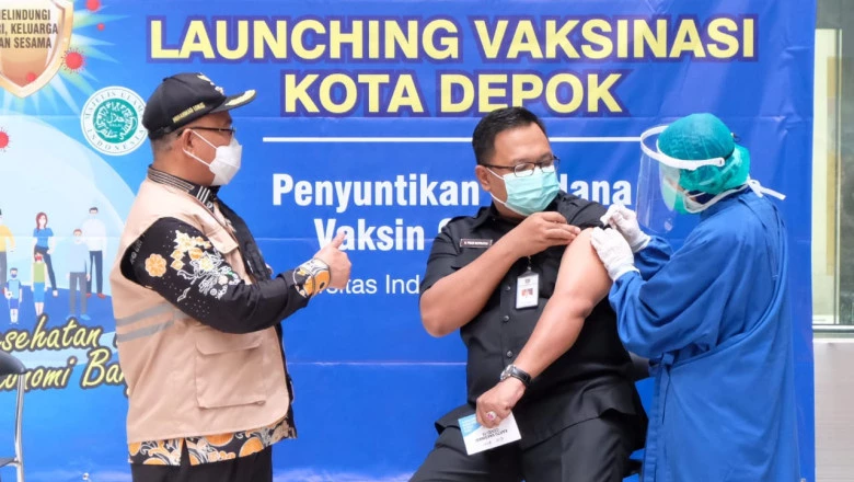 Forkopimda dan Satgas Covid-19 Kota Depok Menerima Vaksin Covid-19