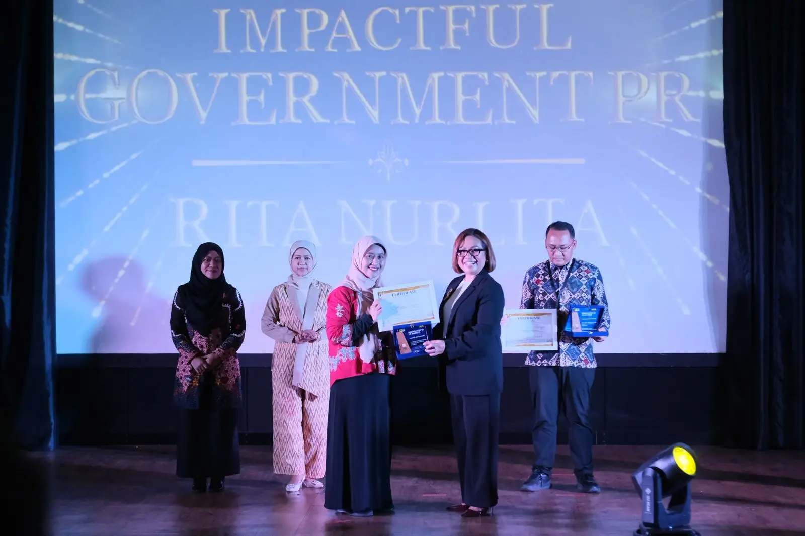ASN Diskominfo Depok Sabet Penghargaan Bergengsi di Bidang Humas Pemerintah
