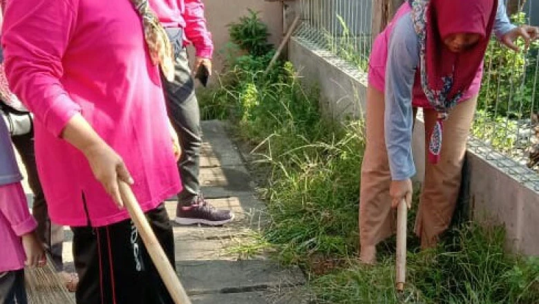 Cegah Penyakit Berbasis Lingkungan, Cinangka Rutin Kerja Bakti