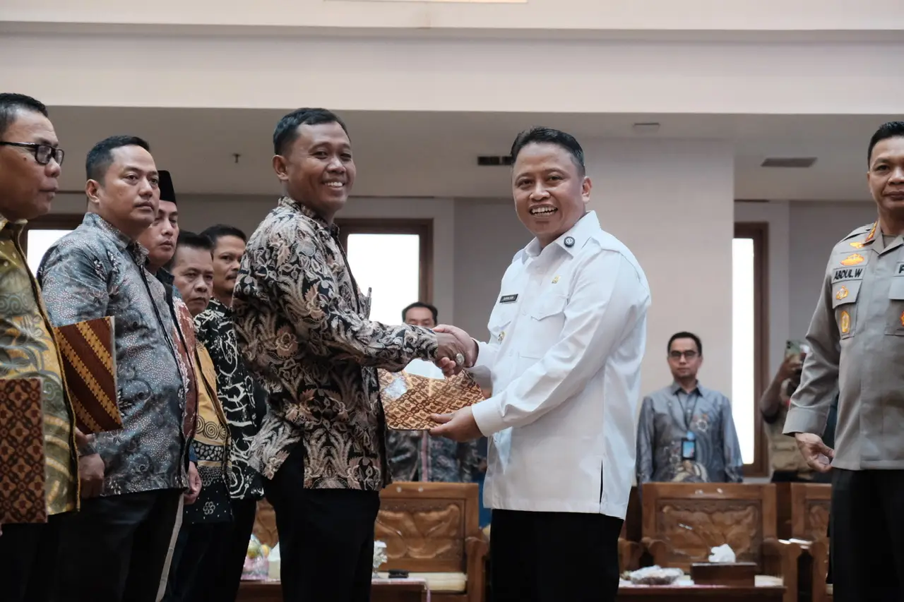 63 Pengurus Koperasi Kelurahan Merah Putih se-Kota Depok Resmi Dikukuhkan