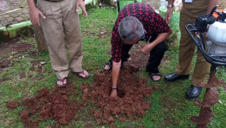 Kelurahan Tugu Dorong Warganya Miliki Satu Lubang Biopori di Rumah