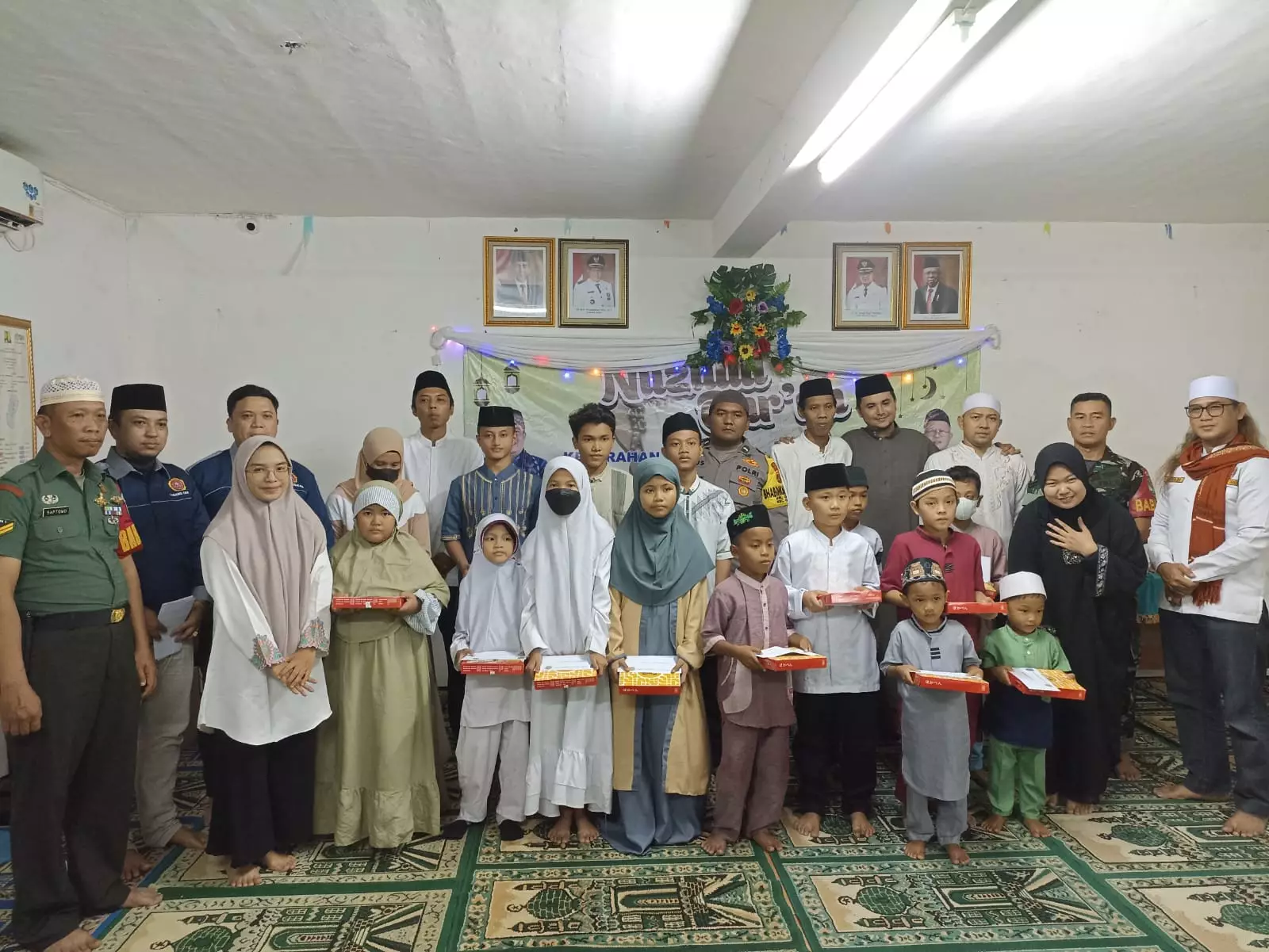 Puluhan Anak Yatim di Cinere Dapat Santunan dari Katar Kelurahan