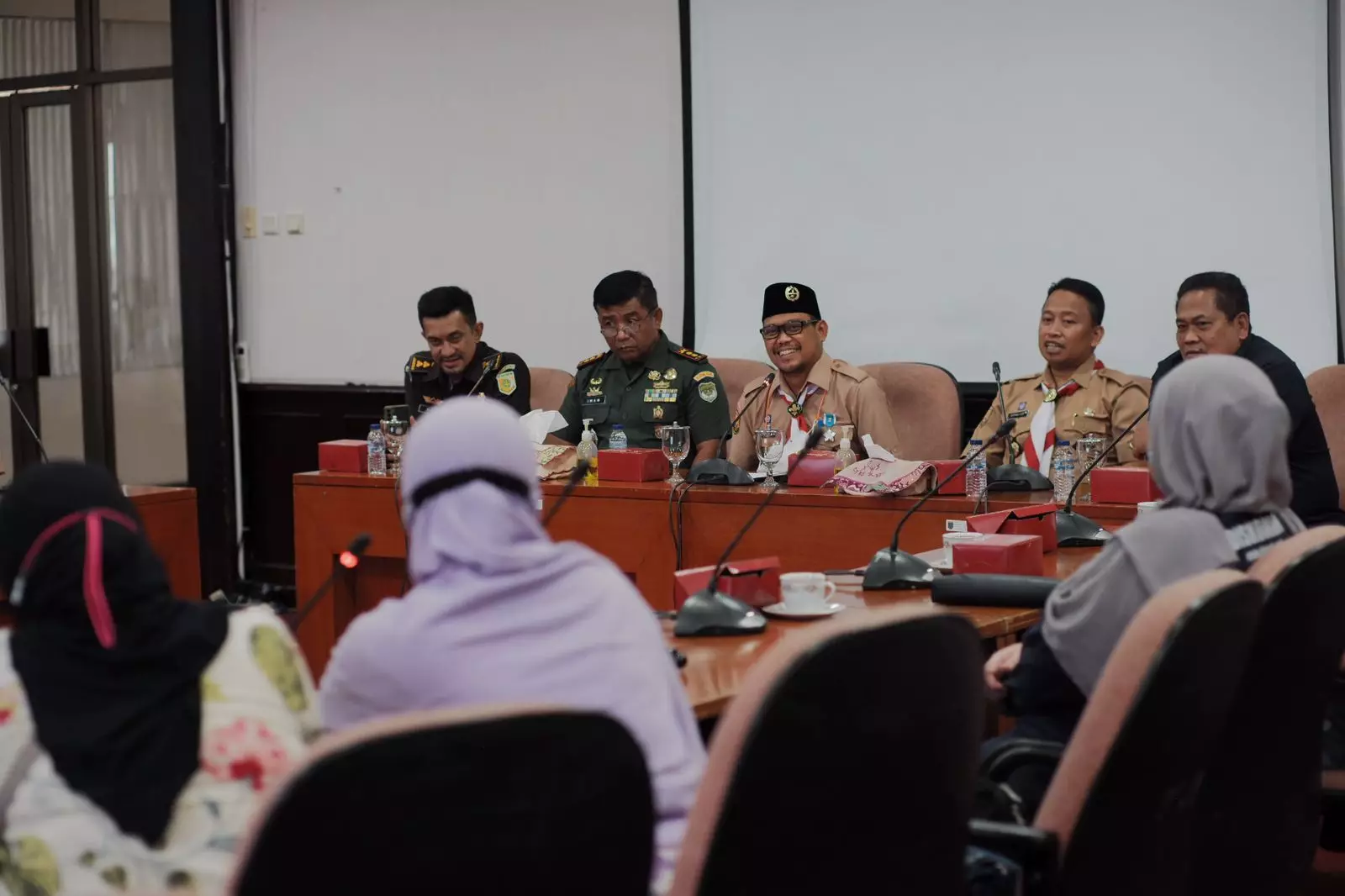 Tunda Relokasi SDN Pondok Cina 1, Bang Imam: Keberlangsungan Pendidikan Adalah Prioritas Utama