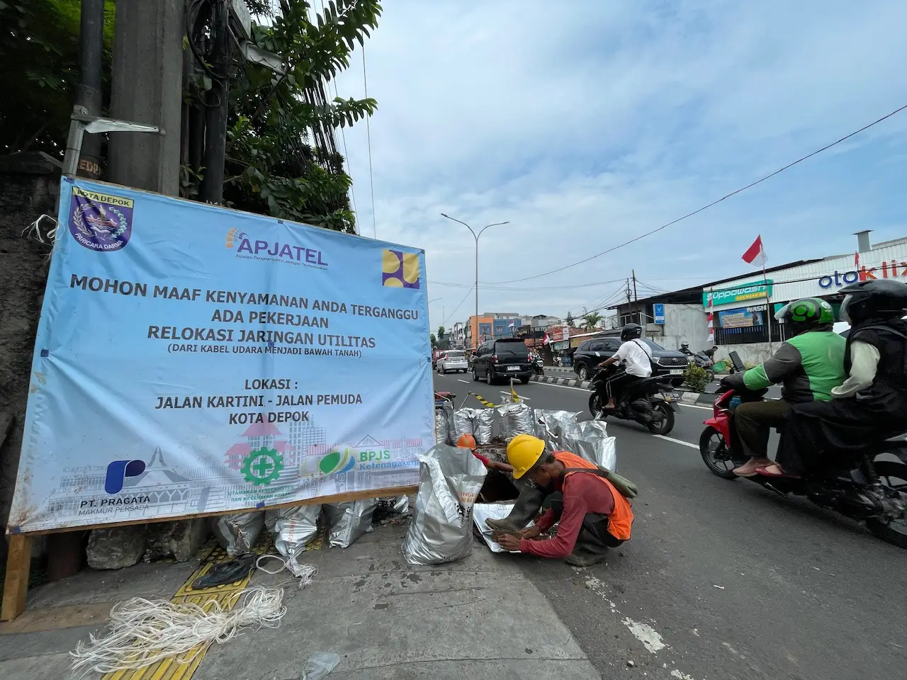 Kabel Udara di Jalan Kartini Mulai Direlokasi ke Bawah Tanah, Ditargetkan Rampung Desember 2025
