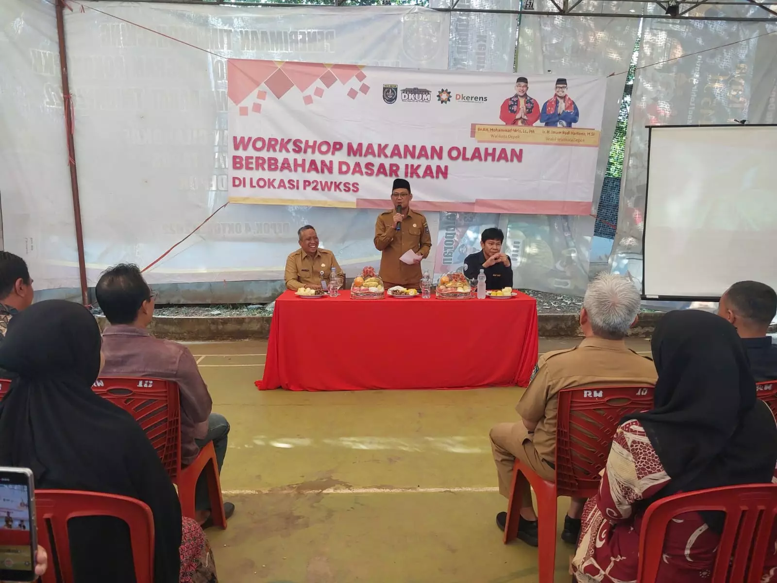 100 Warga Lokus P2WKSS Cilangkap Dapat Pelatihan Olahan Makanan Berbasis Ikan