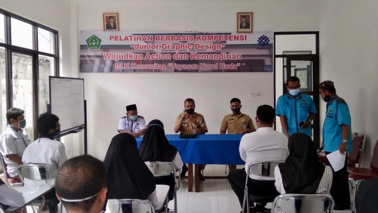 Remaja PGS Kembali Ikuti Pelatihan Desain Grafis 