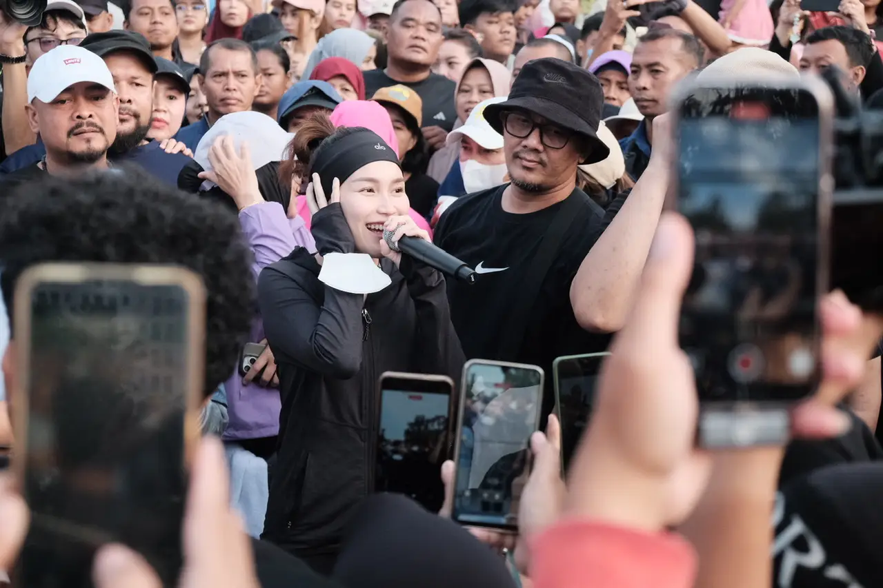 Lewat DCFD, Ayu Ting Ting Ajak Warga Depok Datang ke Konser Dangdut-Dangdutan