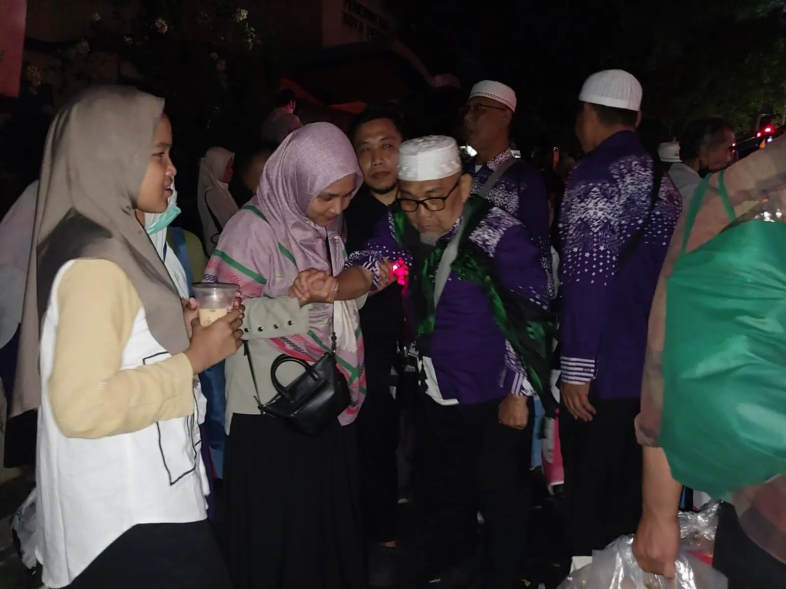 441 Jamaah Haji Kloter 55 dan 56 JKS Tiba di Depok, Kemenag: Semua Selamat dan Lengkap