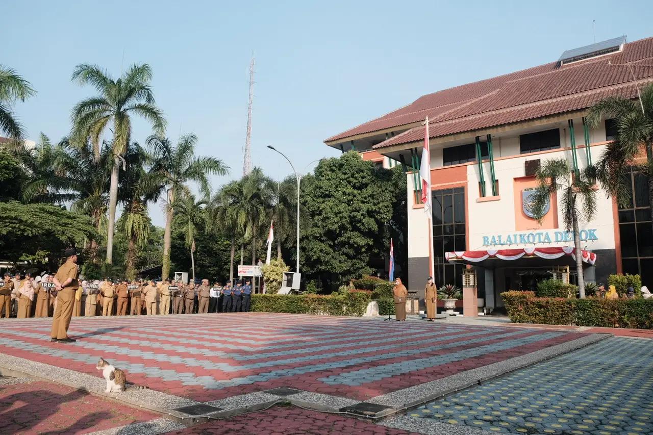 Lewat Apel Pagi, Pj Sekda Depok Minta ASN Kumpulkan Bendera Merah Putih