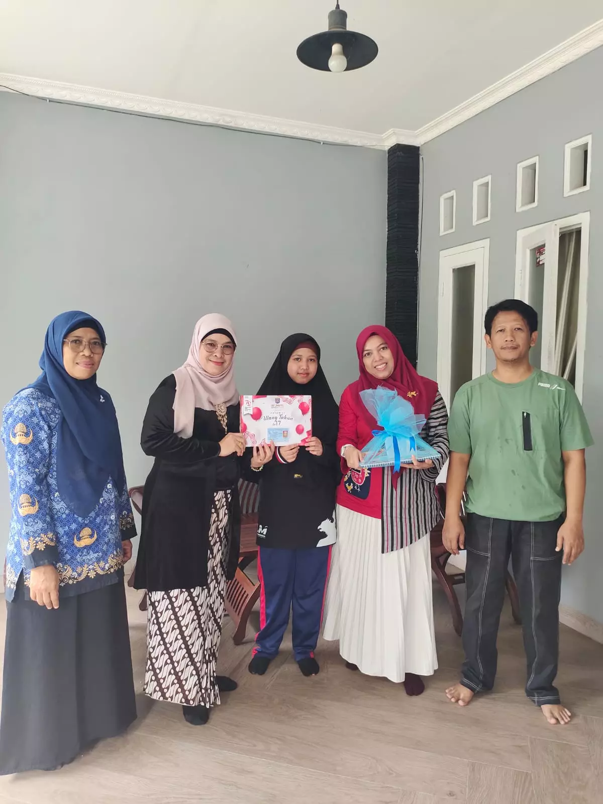 Lahir Bertepatan dengan HUT RI, 14 Remaja Depok Langsung Terima e-KTP