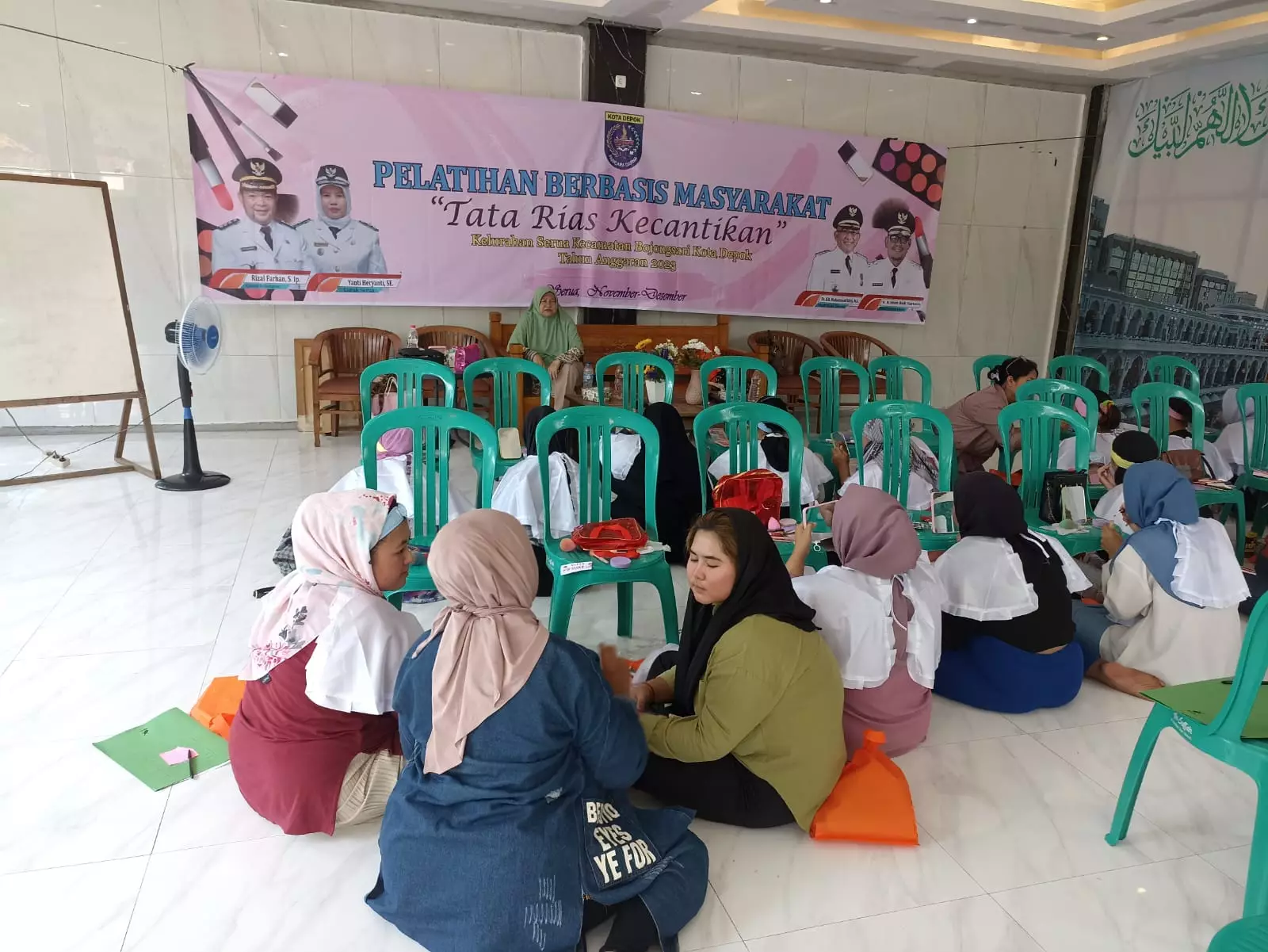 Selama Lima Hari, 20 Warga Serua Dibekali Ilmu Tata Rias Kecantikan