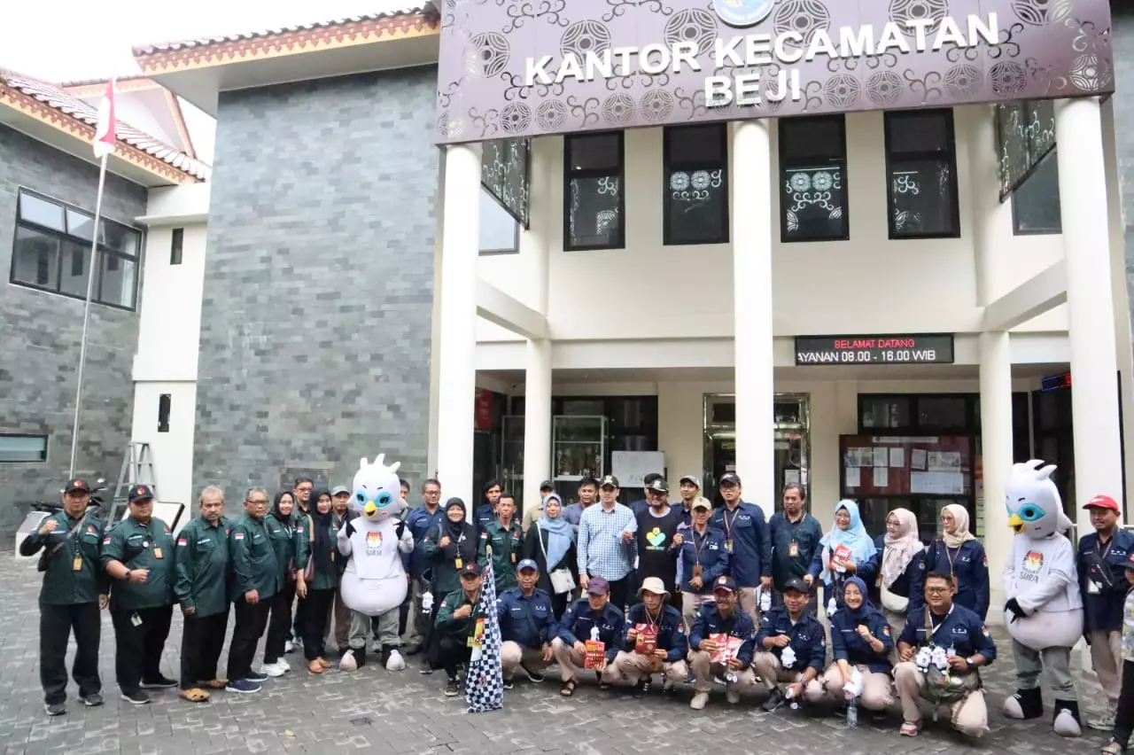Kirab Pemilu Hampiri Kecamatan Beji, Ajang Sosialisasi Pesta Demokrasi 2024