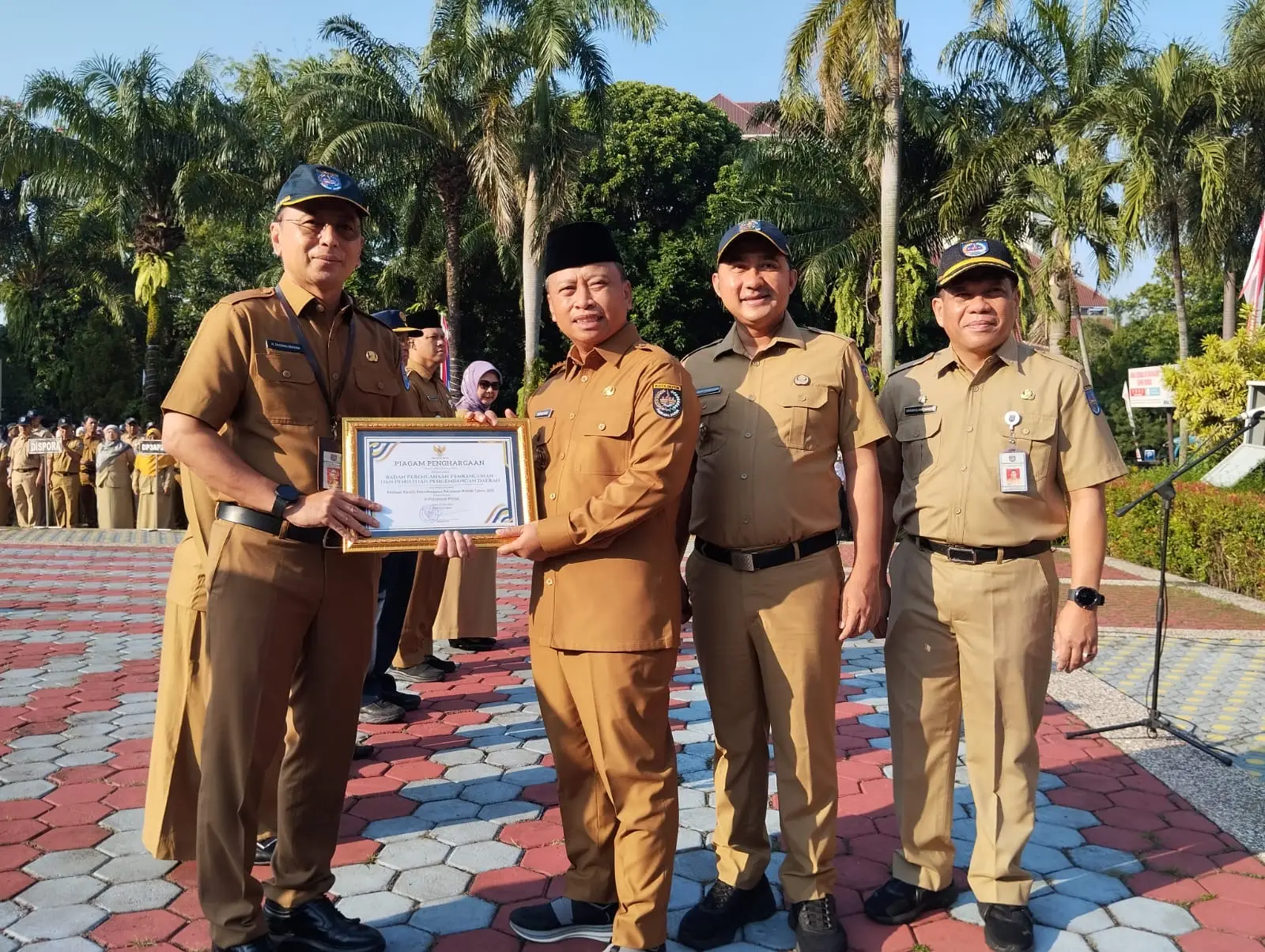 Raih Predikat Pelayanan Prima dan Sangat Baik, Enam Perangkat Daerah Kota Depok Dapat Penghargaan