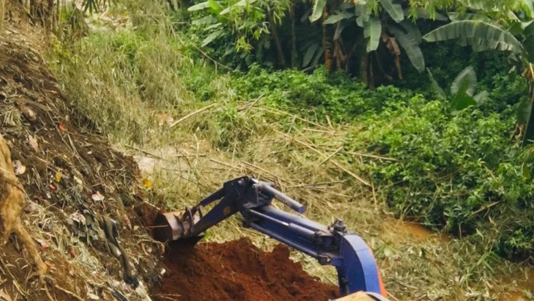 Penurapan Kali Cabang Barat Mulai Dikerjakan