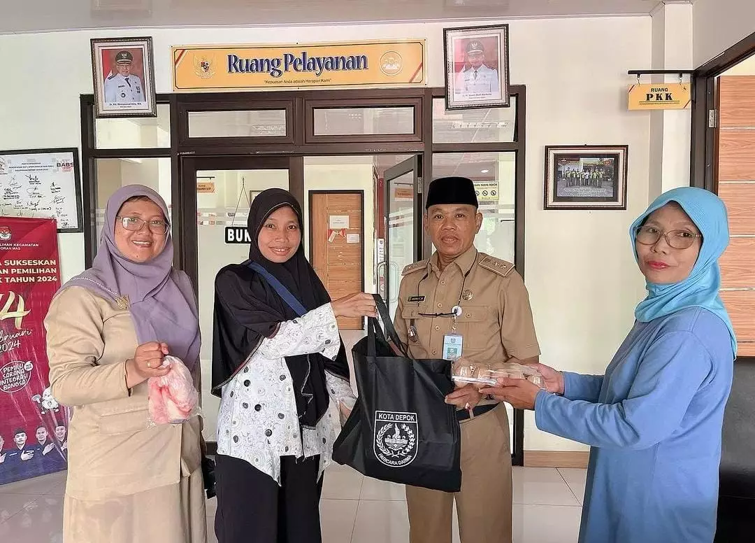 Puluhan Ibu Hamil di Kelurahan Depok Dapat Bantuan Pangan Segar