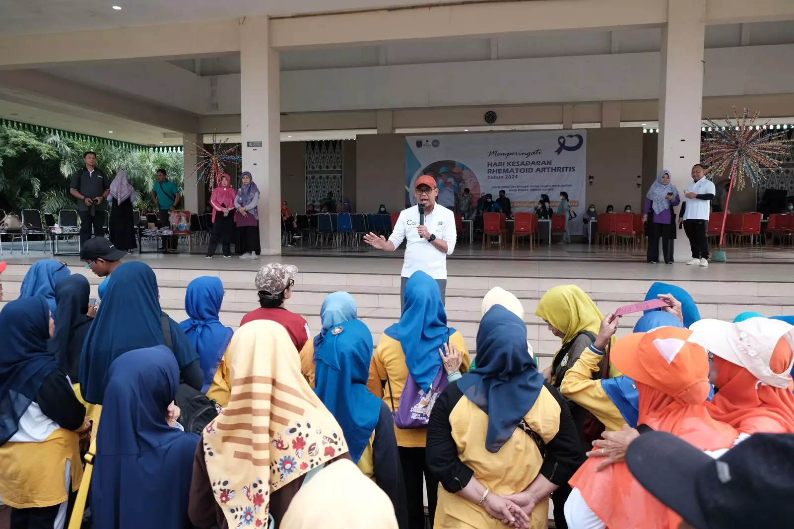 Hari Kesadaran Rhematoid Arthritis, Ketua Komda Lansia Depok Senam Bersama Warga Lanjut Usia