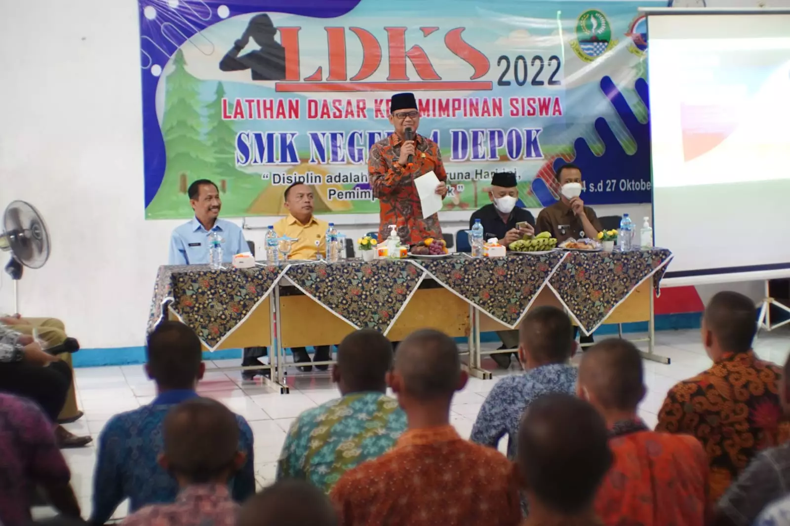 Bang Imam Sampaikan Kiat Jadi Pemimpin di Hadapan Siswa SMKN 4 Depok