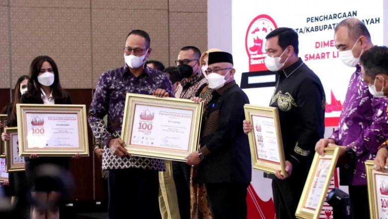 Inovasi Smart Pole Hantarkan Kota Depok Raih Penghargaan Smart City