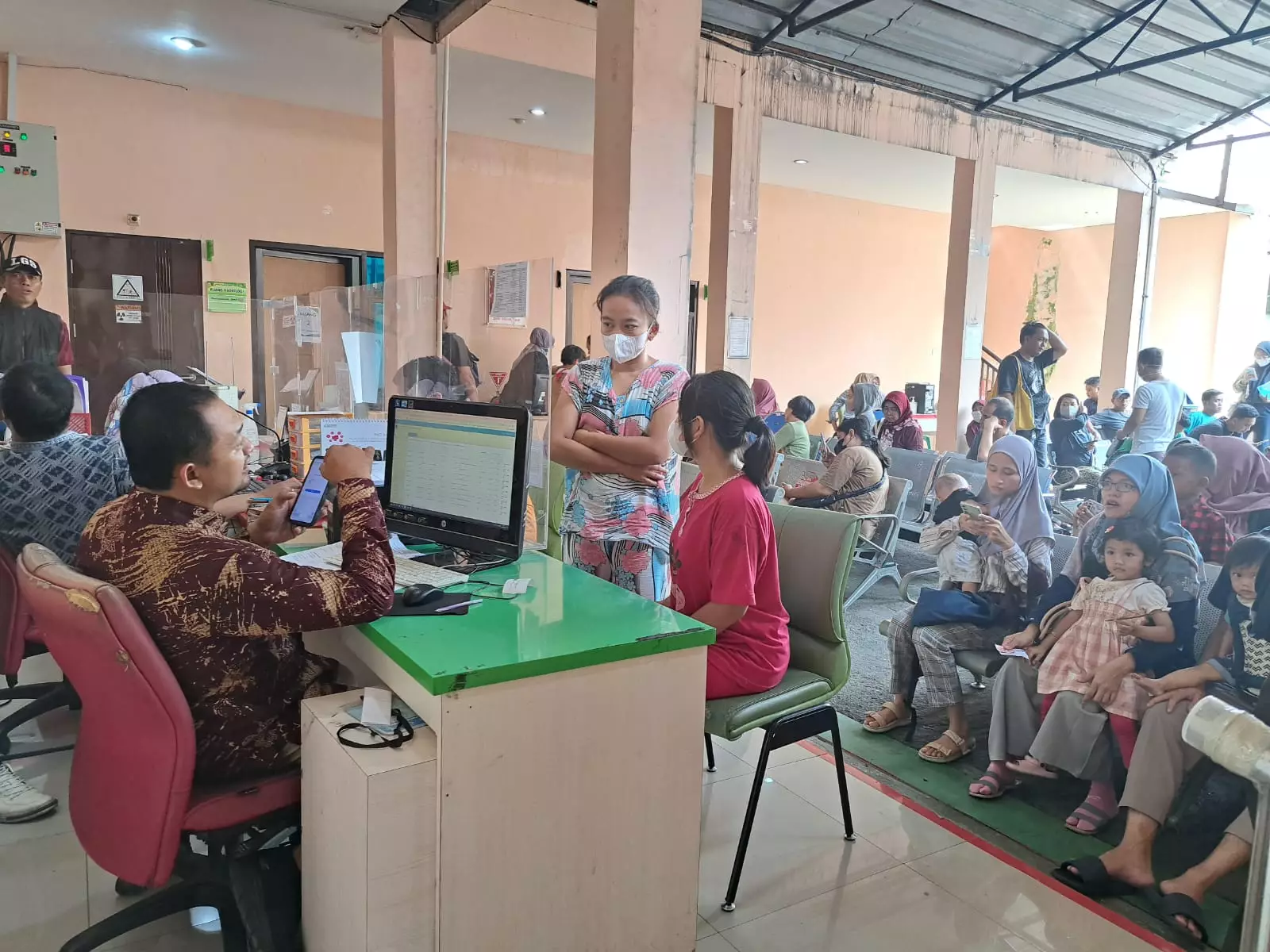 Gedung Direnovasi, Puskesmas Beji Pastikan Pelayanan Tidak Terganggu