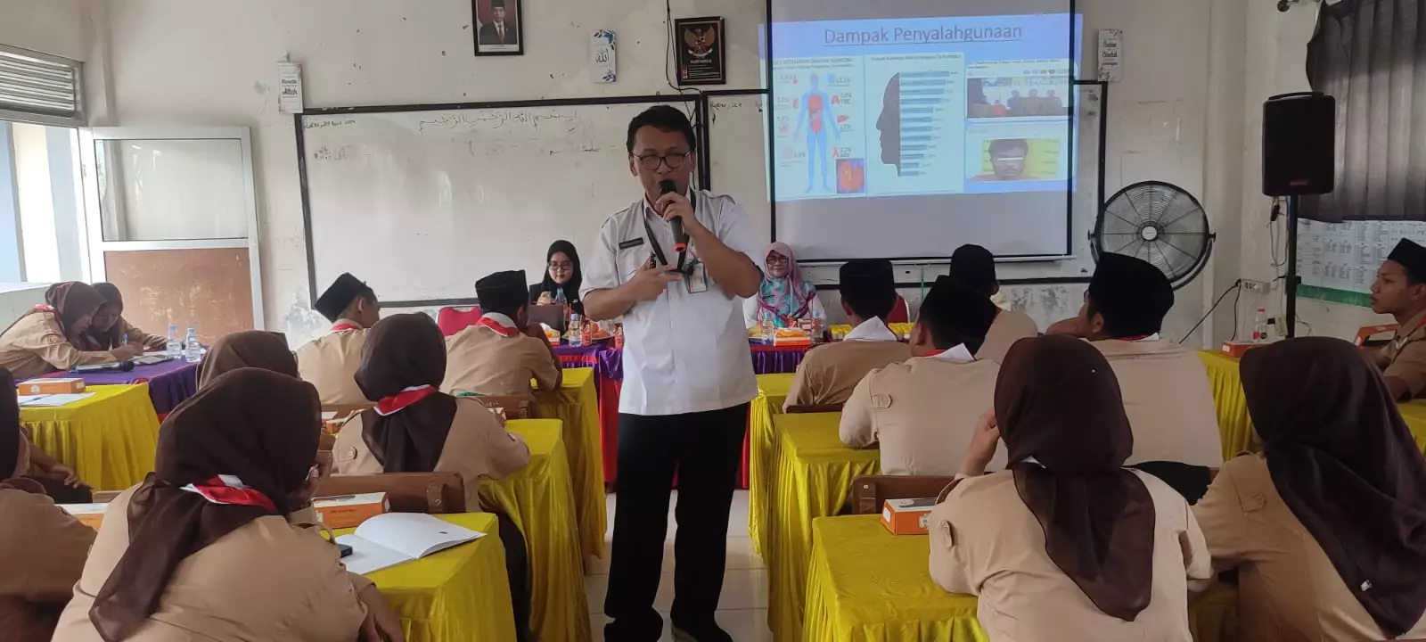 Edukasi Penyalahgunaan Narkotika, BNN Depok Sampaikan Ketahanan Diri Remaja di SMK Arrahman