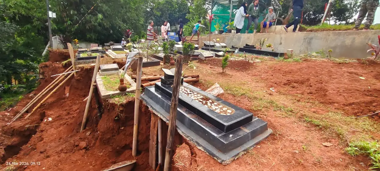 Longsor di TPU Kemirimuka, Warga dan Kelurahan Lakukan Penanganan Bertahap